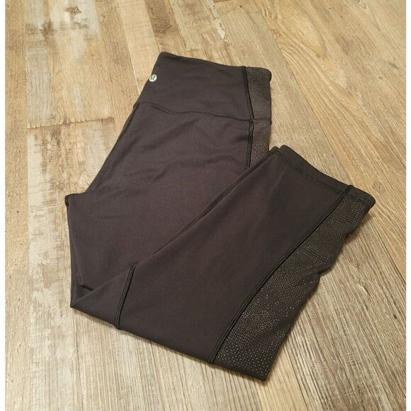 lululemon athletica Pants - Lululemon Power Lines 21” Crop Leggings Women’s 12 Black Reflective Mid Rise